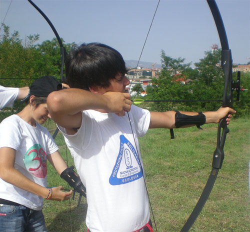 Campo Scuola 7 Giorni Giovani - Nuova Acropoli: Tiro con l'arco